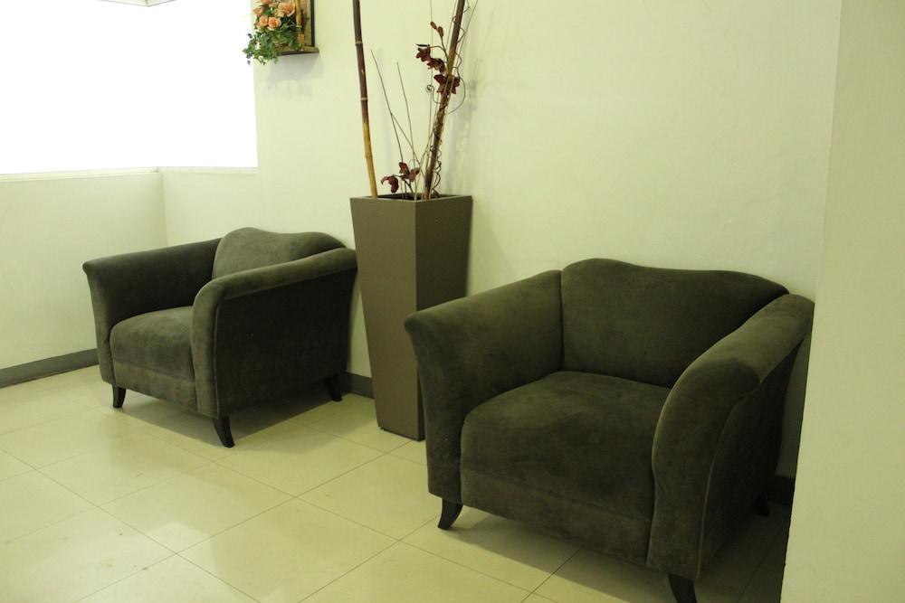 Plaza Del Arco -