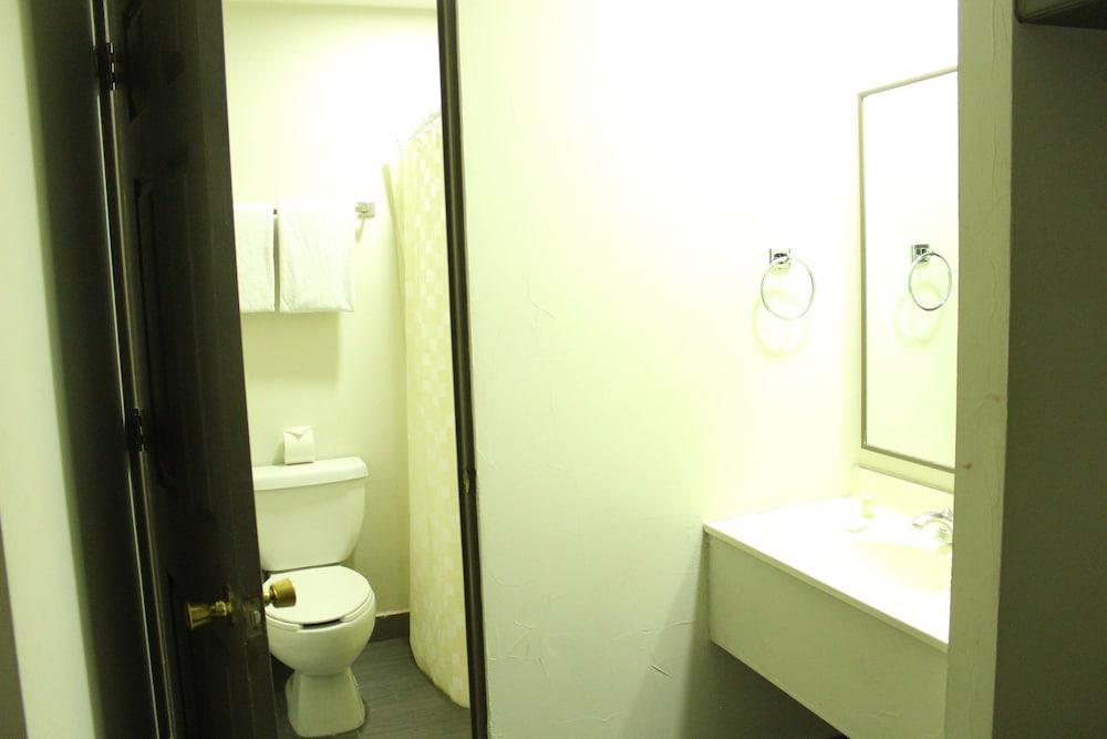 Plaza Del Arco - Hotel
