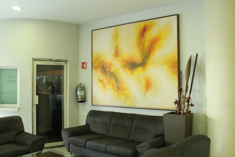 Hotel Plaza Del Arco - 3*