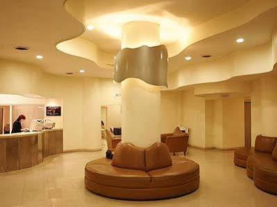 Plaza Del Arco - Hotel 3*