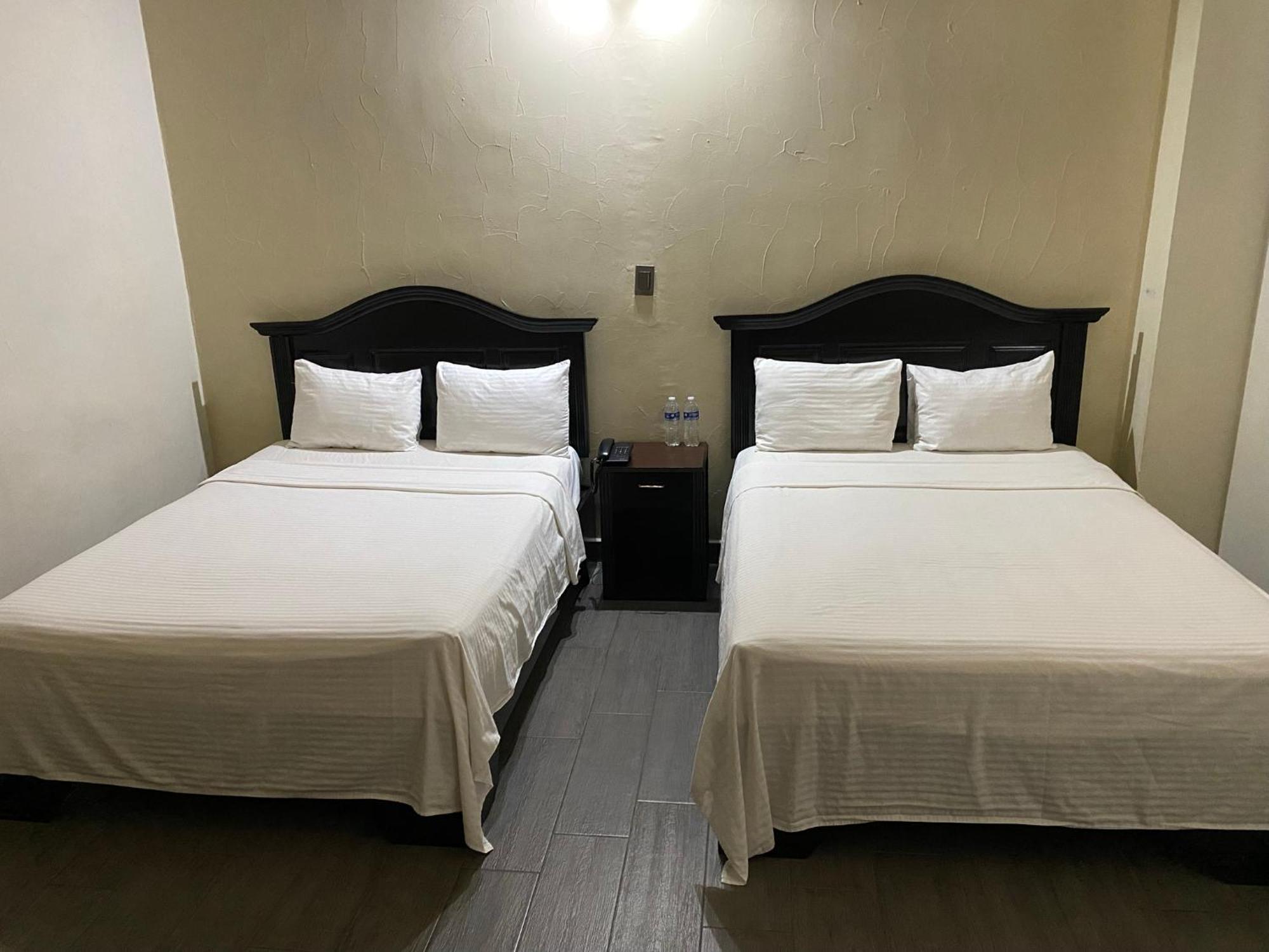 Hotel Plaza Del Arco -