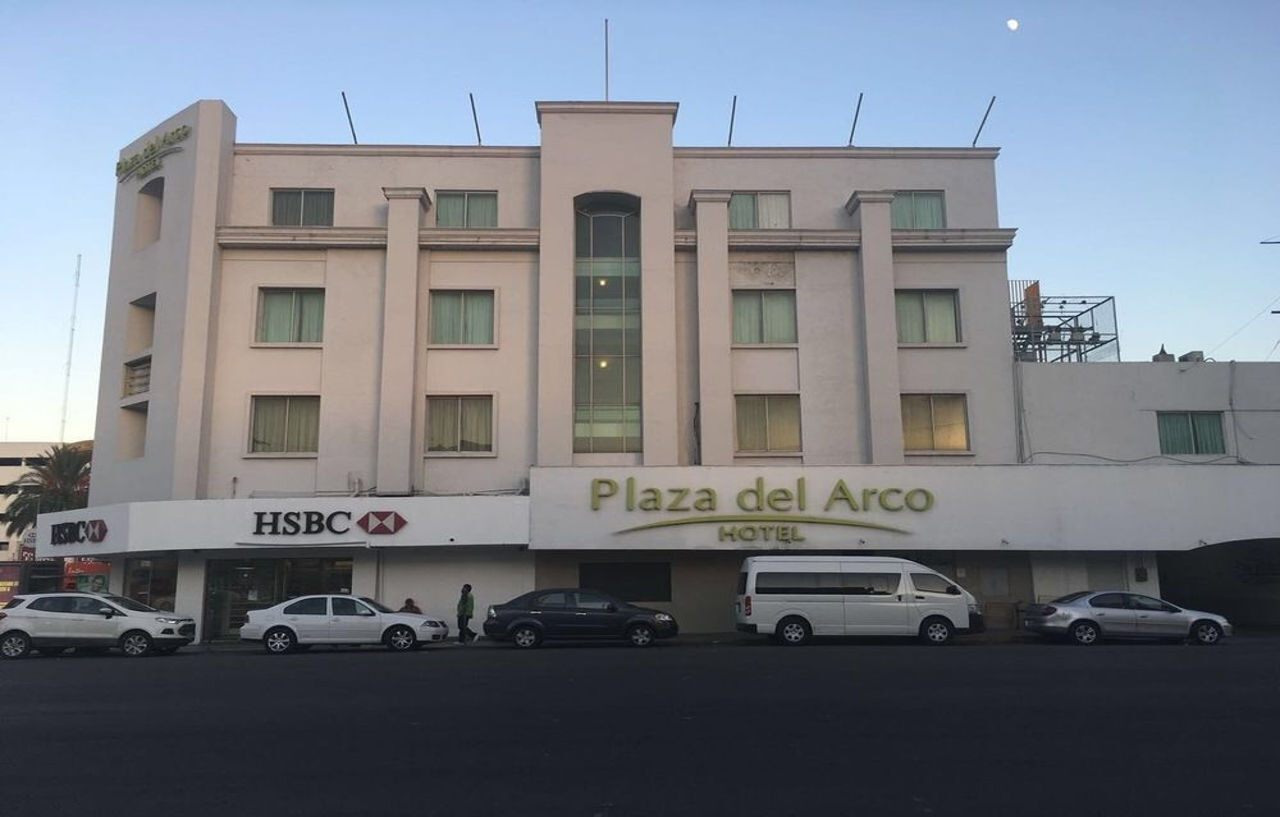 Hotel Plaza Del Arco - 3*